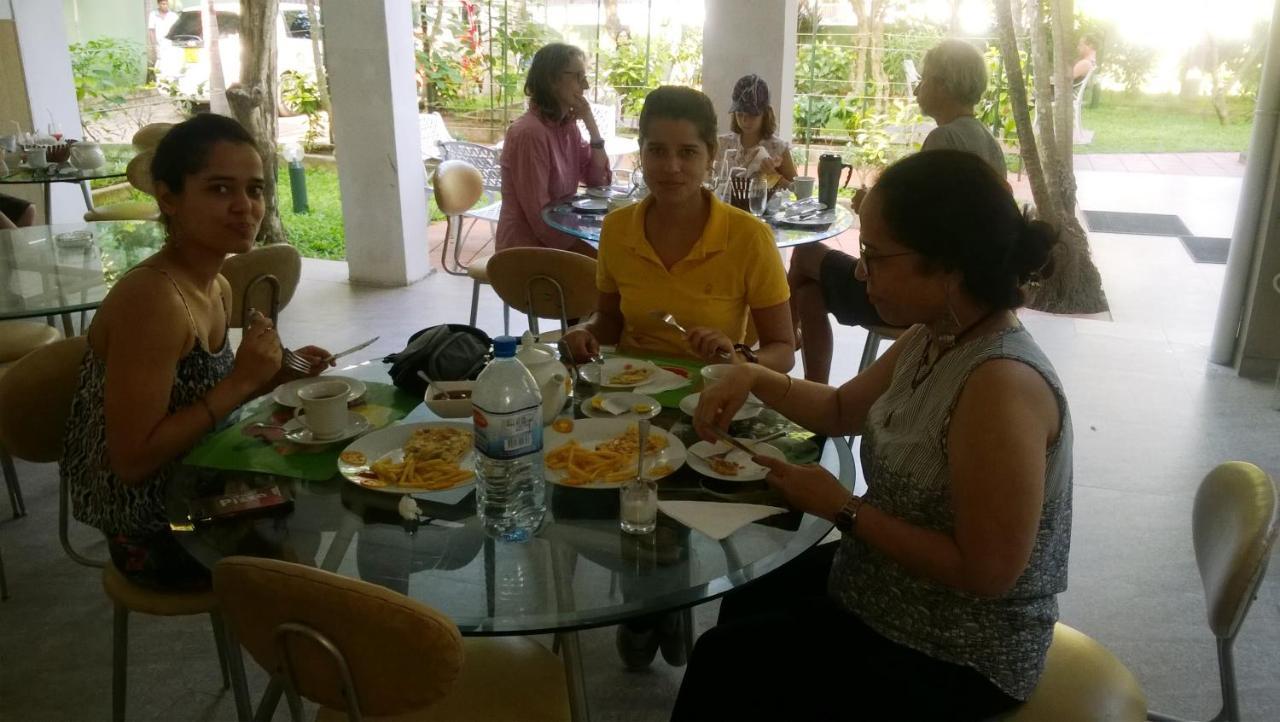 Milano Tourist Rest Hotel Anuradhapura Bagian luar foto