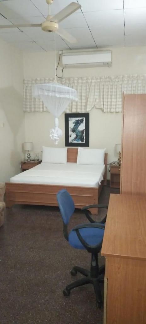 Milano Tourist Rest Hotel Anuradhapura Bagian luar foto