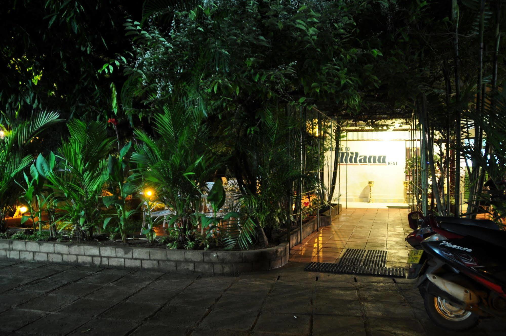Milano Tourist Rest Hotel Anuradhapura Bagian luar foto